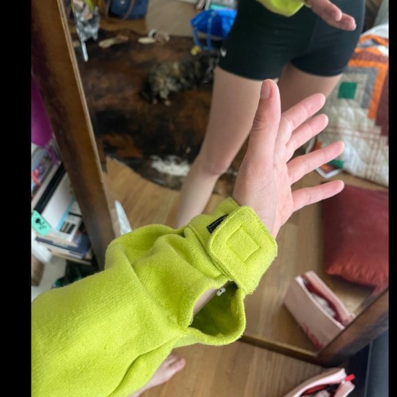 Pretty Little Thing Crop Sweatshirt Lime Green Small - Picture 2 of 3